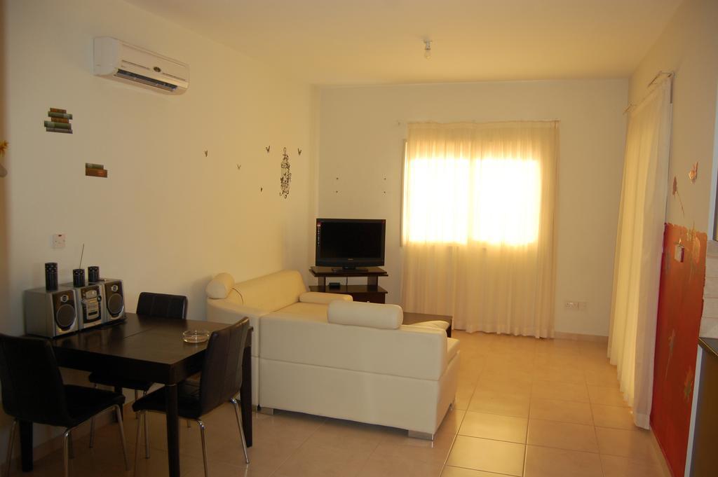 Apartment Ploutarchos